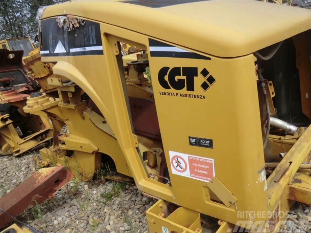 CAT 962H Chassis and suspension