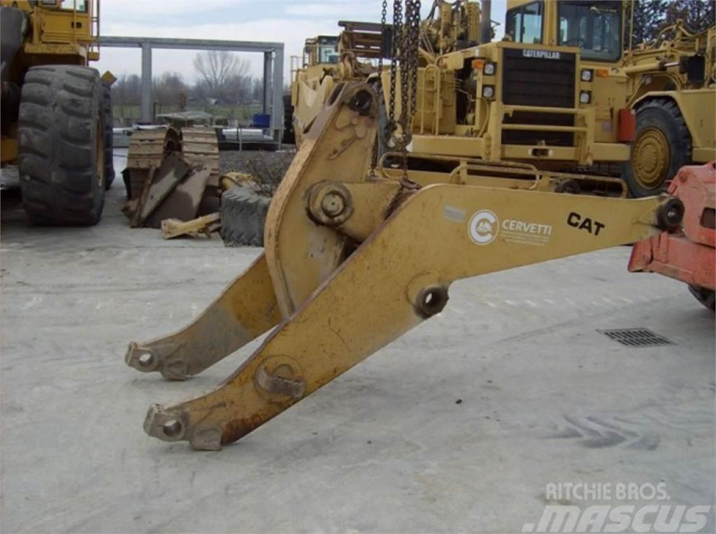 CAT 963 Chassis and suspension