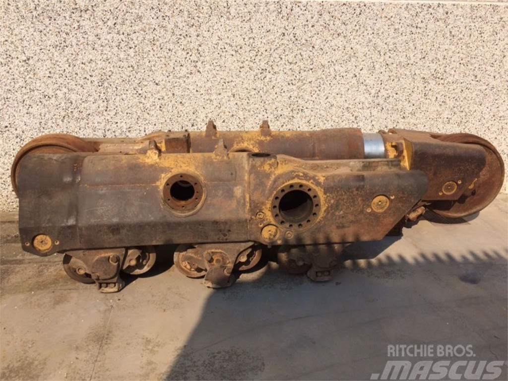 CAT  D8L Tracks, chains and undercarriage