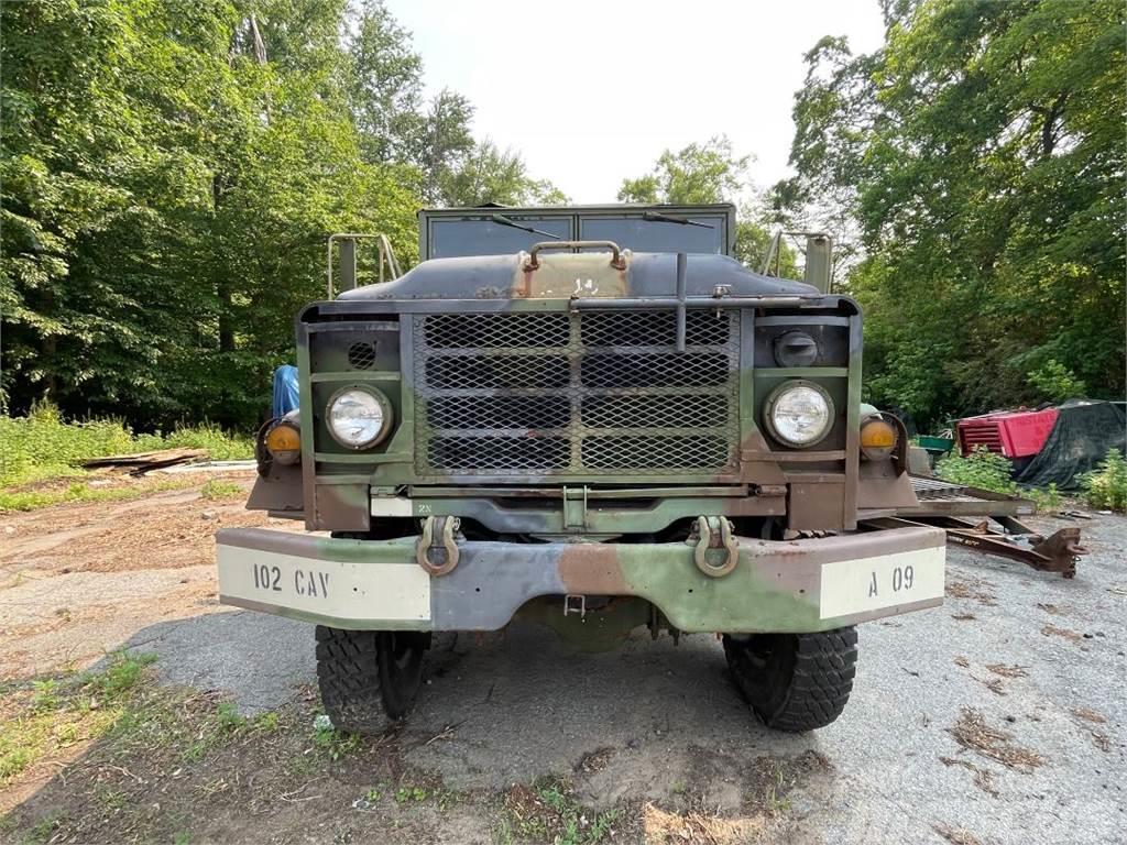 AM General M923 Flatbed / Dropside trucks