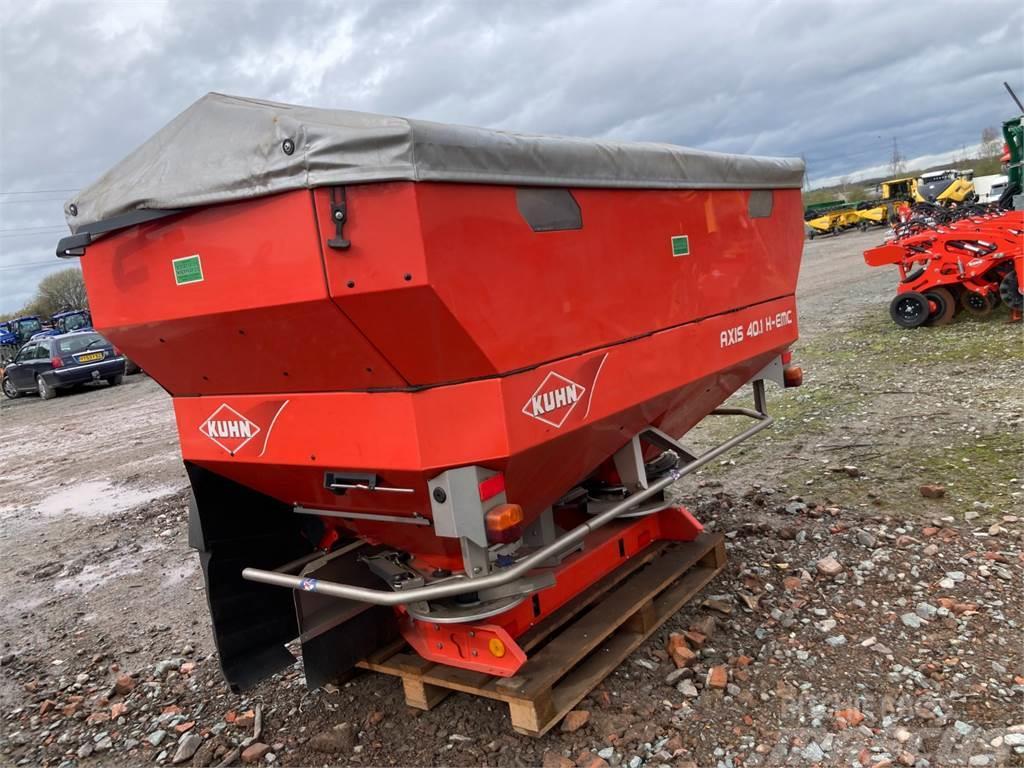 Kuhn AXIS 40.1 H-EMC Mineral spreaders
