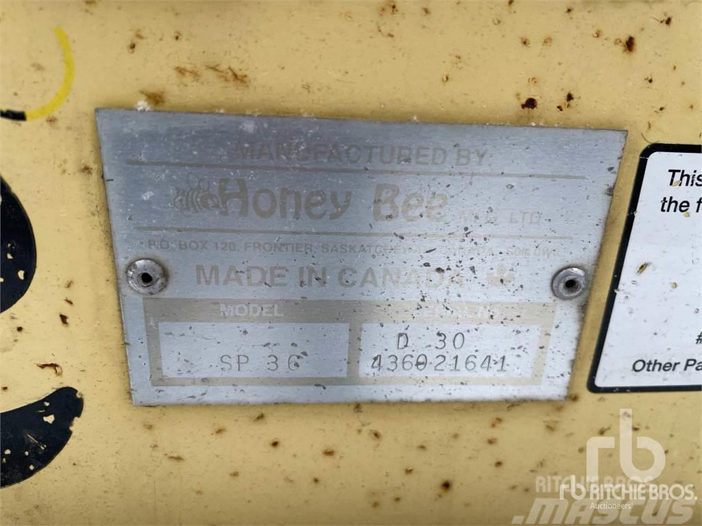 Honey Bee SP36 Combine harvester heads