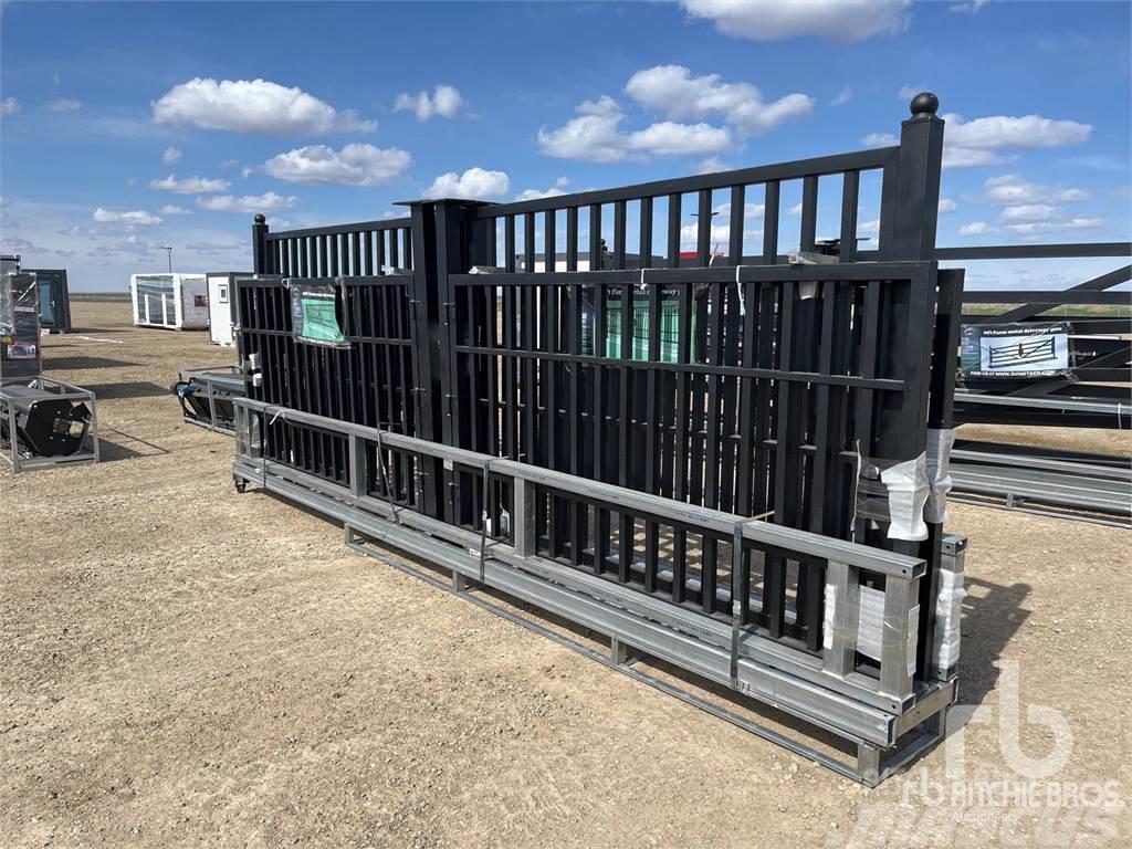 Suihe Quantity of (3) 20 ft Metal Bi- ... Other livestock machinery and accessories