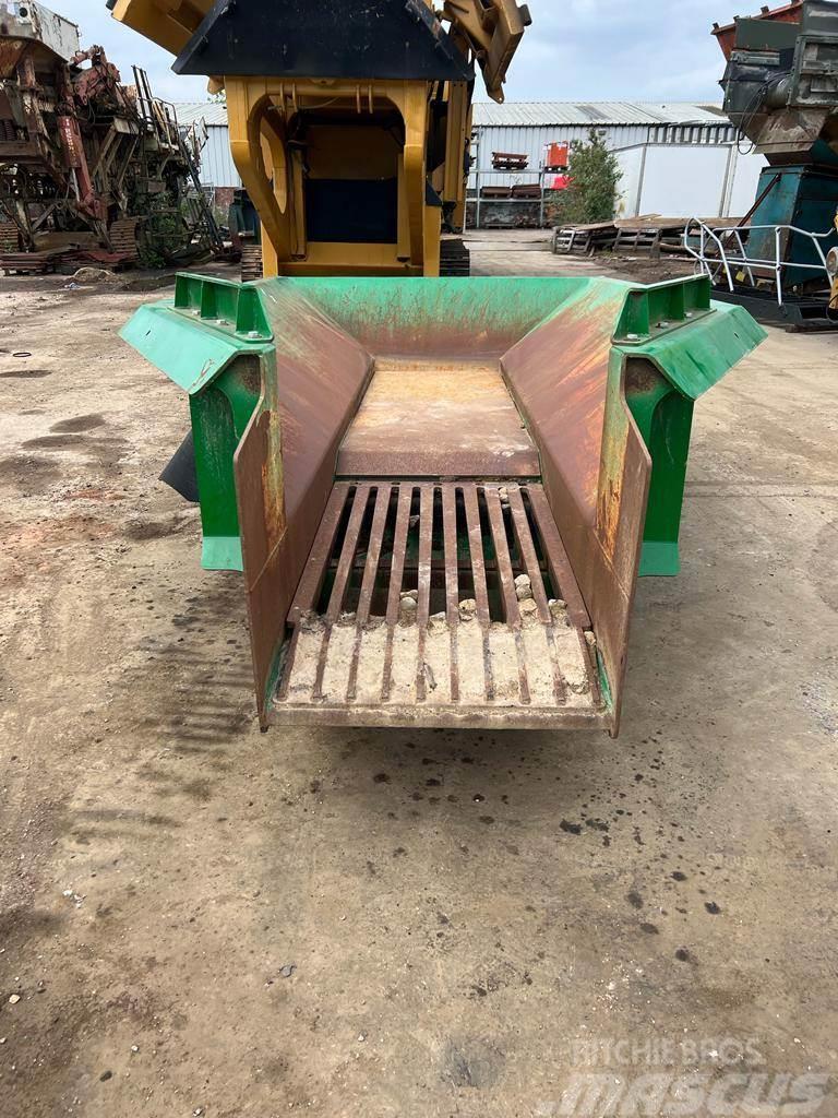 McCloskey Vibrating Grizzly Feeder Unit Crushers