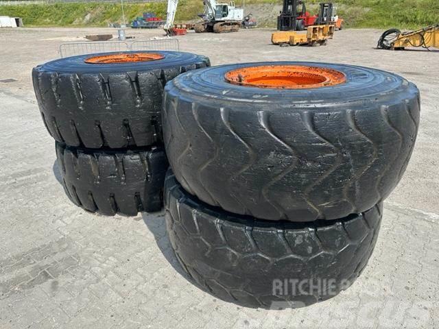 Doosan DL 400 KOŁA KOMPLET Tyres, wheels and rims