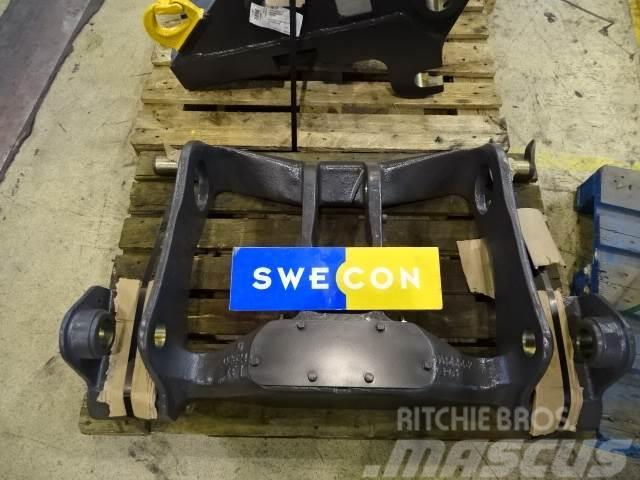 Volvo L50D ATTACHMENT BRACKET Other components