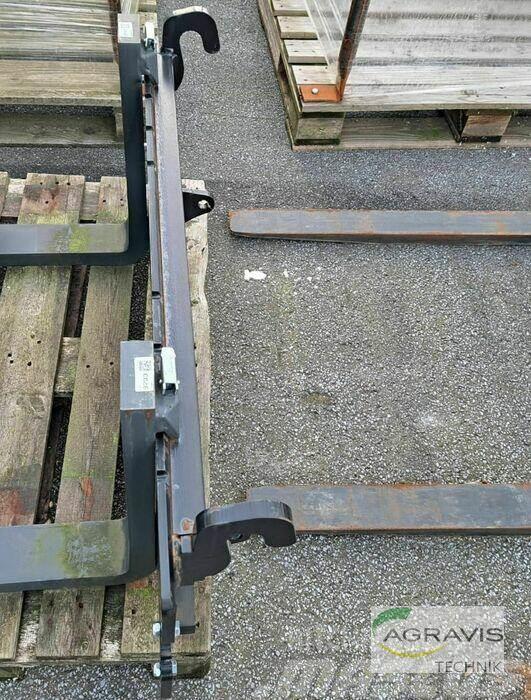 GiANT PALETTENGABEL 1.000 MM EURO Other tractor accessories