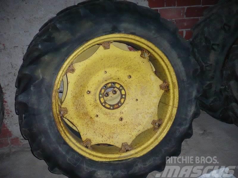 John Deere JohnDeere Tyres, wheels and rims