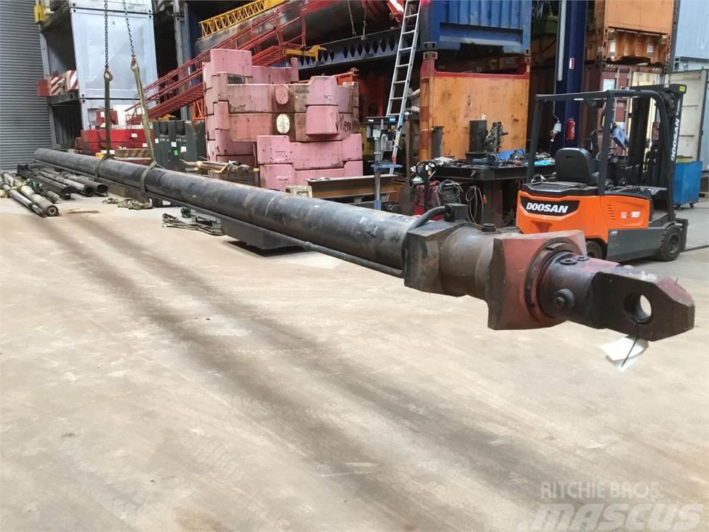 Krupp 8350 GMT telescopic cylinder Crane parts and equipment
