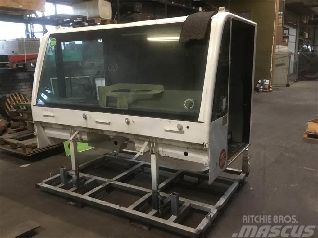 Terex Demag Demag AC 100 lower cabin Cabins and interior