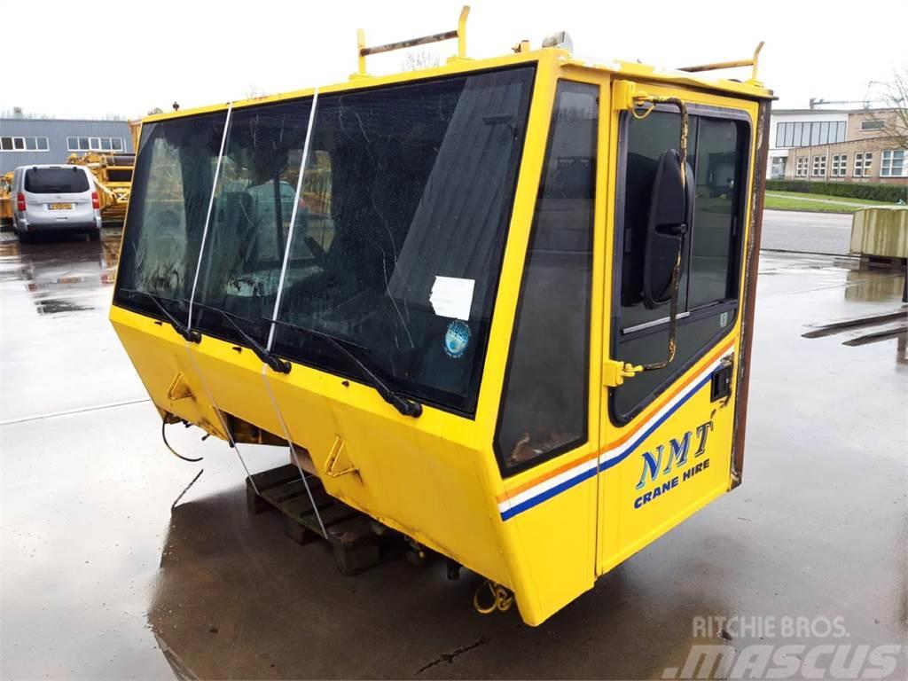Terex Demag Demag AC 155/AC 50 lower cab Cabins and interior