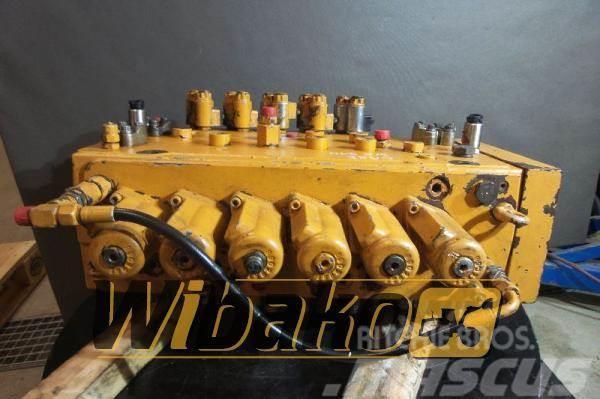 CASE Distributor Case WX210 Hydraulics