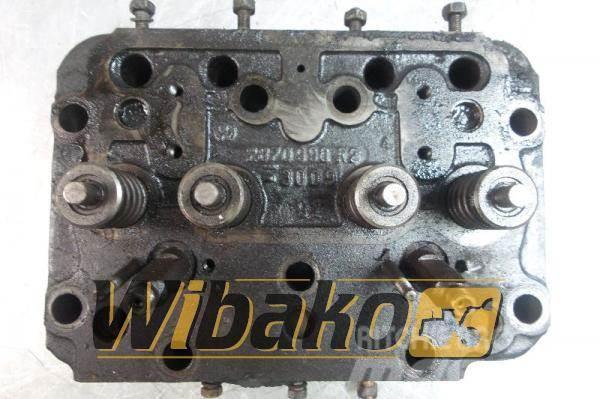 Hanomag Cylinder head Hanomag D964T 3090236M91/2870996R2 Other components