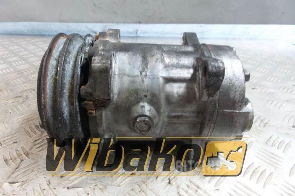 Volvo Air conditioning compressor Volvo D7D B709AS46 Engines