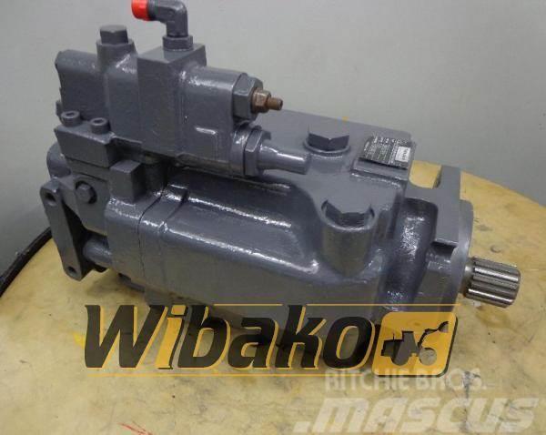 Volvo Hydraulic pump Volvo 9011702379 Other components