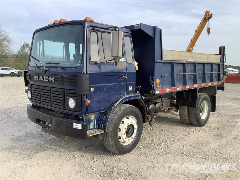 Mack Rigid Tipper Buy used Mack MS300P tipper trucks on auction - Mascus UK